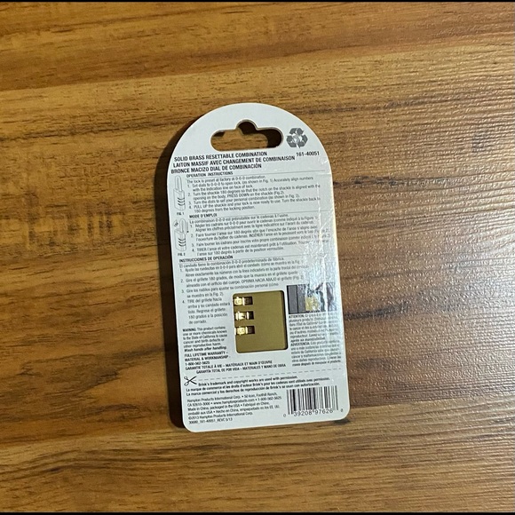 BRINKS Standard Security 3-dial Combination Resettable Padlock 🔒 (New) - Picture 2 of 14